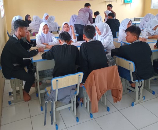 Kisah Sukses Pembelajaran Berdiferensiasi di SMAN 1 Jatiluhur